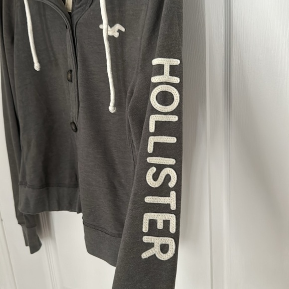 HOLLISTER BUTTON UP HOODIE SWEATSHIRT - Picture 3 of 4